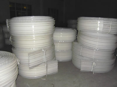 Many rolls of EVA waterstops are on the ground.